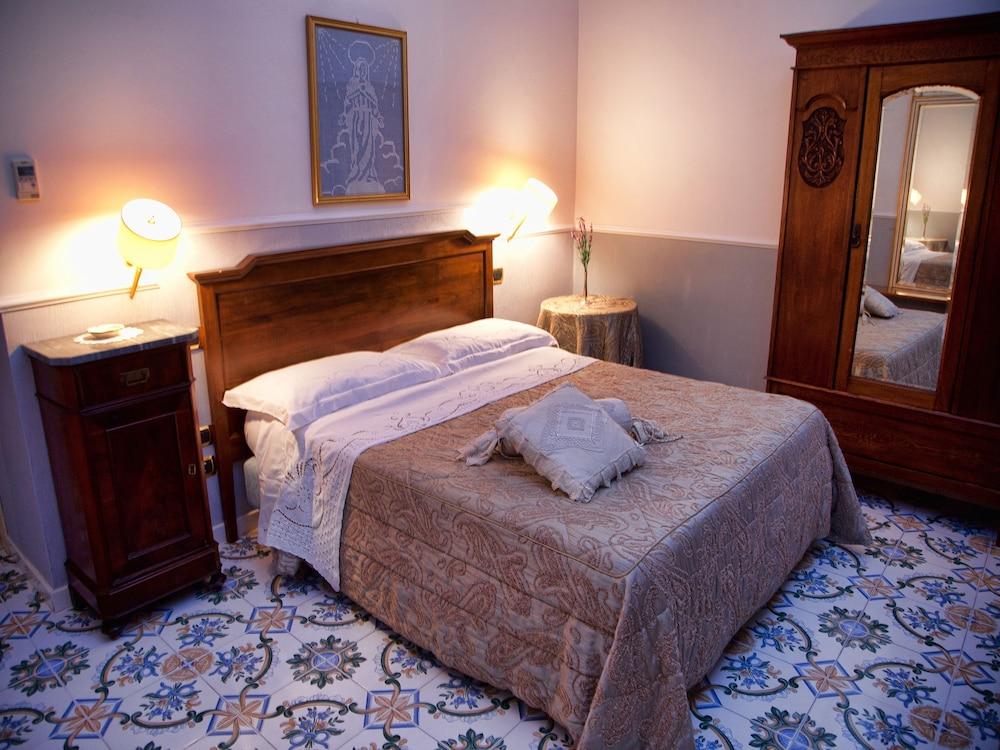 Experience Boutique Hotel - Villa Cimmino Castellammare di Stabia Esterno foto